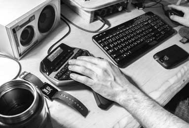 11月6日曼联与劲敌巅峰对决：历史交锋回顾与战术策略分析